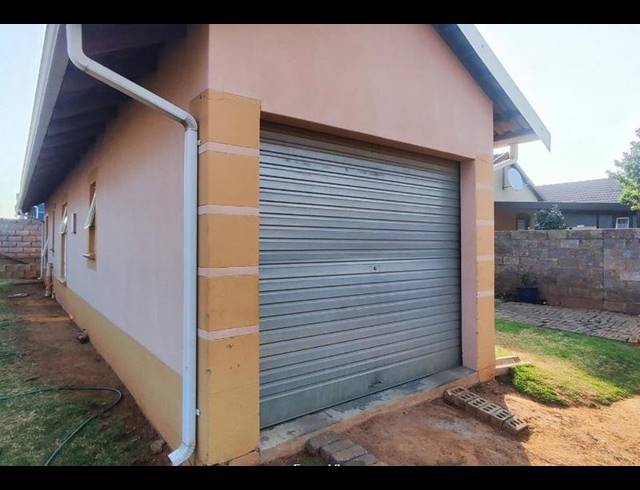 3 BEDROOM HOUSE FOR SALE IN SALFIN